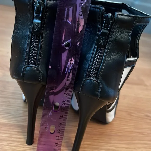 Brand new booties!! - Picture 3 of 5